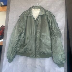 NEW TOPSHOP Puffer Jacket! Size 6